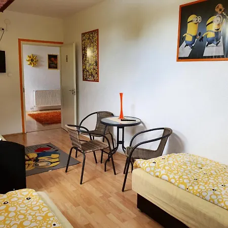 Berg Szallas Bed & Breakfast