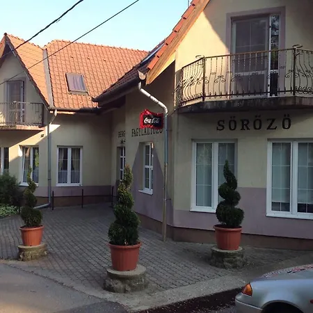 Berg Szallas *